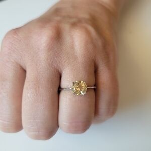 Pale yellow tourmaline 925 Sz 8